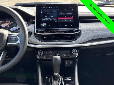 2024 Jeep Compass Latitude Lux FWD