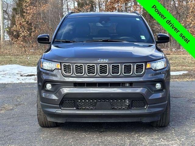 2024 Jeep Compass Latitude Lux FWD