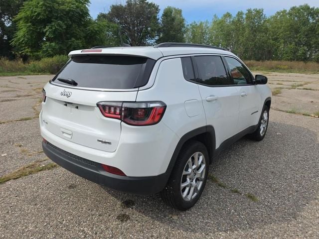 2023 Jeep Compass Latitude Lux