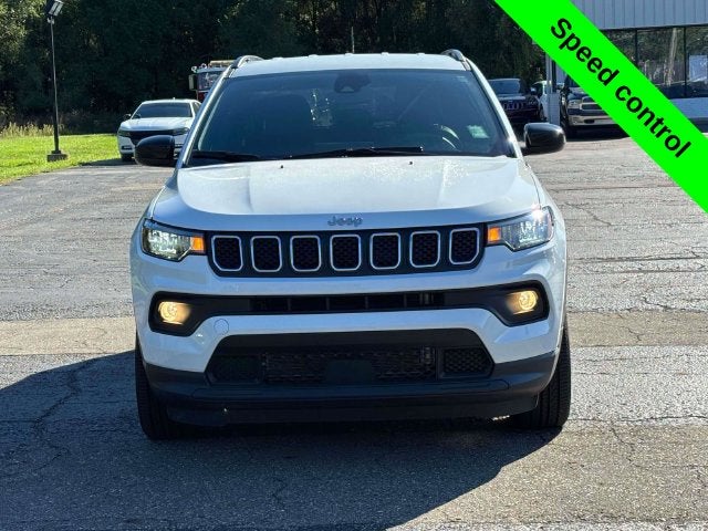 2023 Jeep Compass Latitude Lux FWD