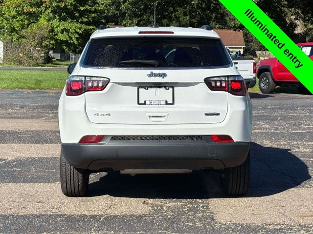 2023 Jeep Compass Latitude Lux FWD