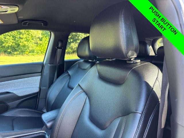 2023 Jeep Compass Latitude Lux FWD