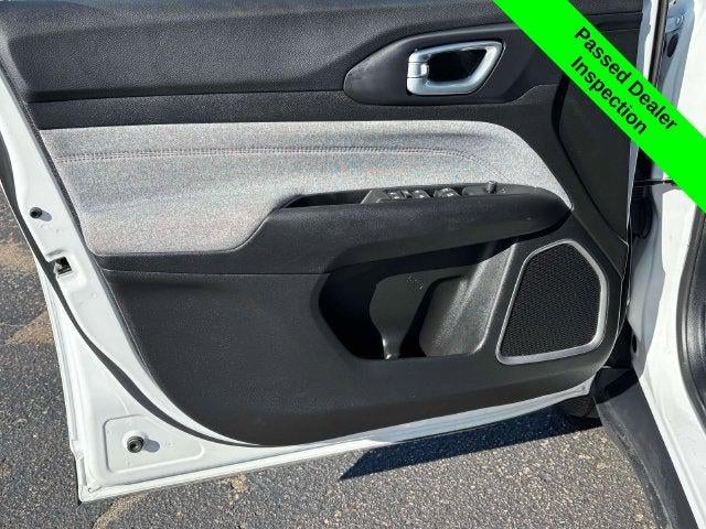 2023 Jeep Compass Latitude Lux FWD