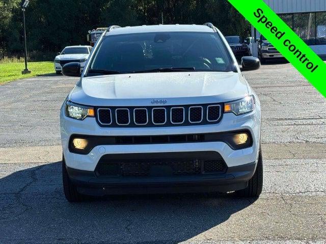 2023 Jeep Compass Latitude Lux FWD