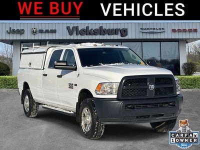 2017 RAM 3500 Tradesman Crew Cab 4x4 8' Box