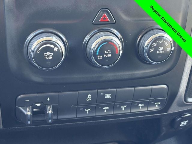 2017 RAM 3500 Tradesman Crew Cab 4x4 8' Box