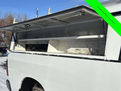 2017 RAM 3500 Tradesman Crew Cab 4x4 8' Box