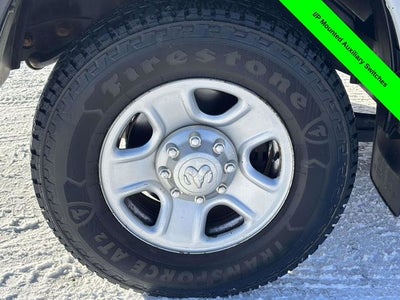 2017 RAM 3500 Tradesman Crew Cab 4x4 8' Box