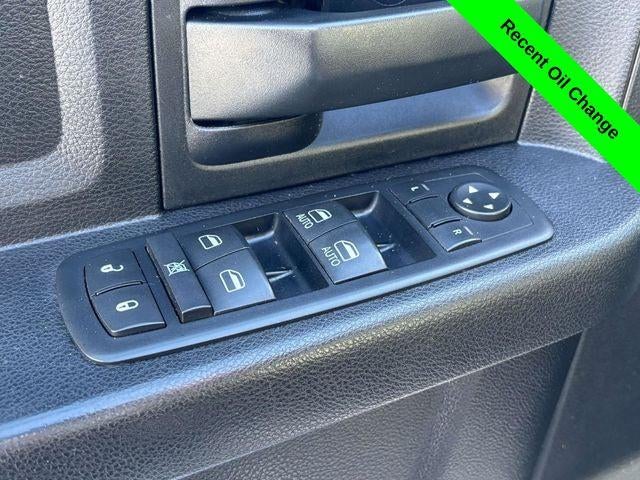 2017 RAM 3500 Tradesman Crew Cab 4x4 8' Box