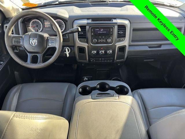 2017 RAM 3500 Tradesman Crew Cab 4x4 8' Box