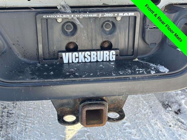 2017 RAM 3500 Tradesman Crew Cab 4x4 8' Box