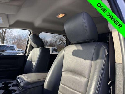 2017 RAM 3500 Tradesman Crew Cab 4x4 8' Box