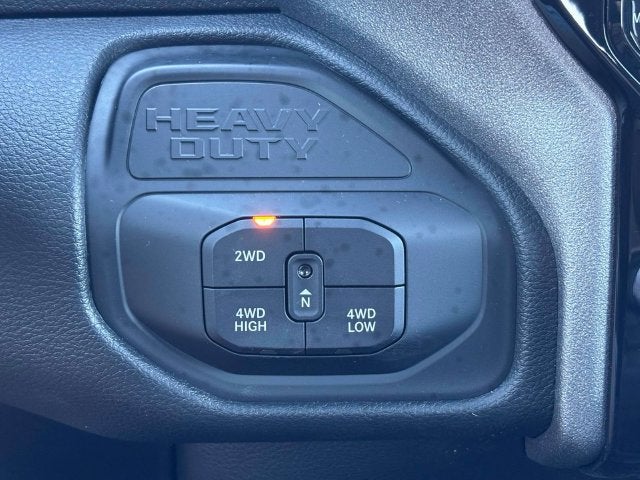 2027 RAM 2500 RAM 2500 BLACK EXPRESS CREW CAB 4X4 6'4' BOX
