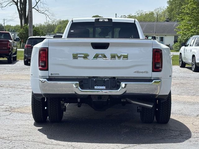 2026 RAM Ram 3500 RAM 3500 TRADESMAN CREW CAB 4X4 8' BOX
