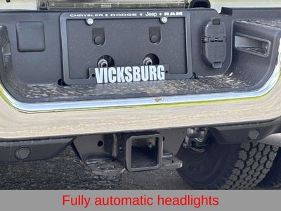 2026 RAM 3500 RAM 3500 TRADESMAN CREW CAB 4X4 8' BOX