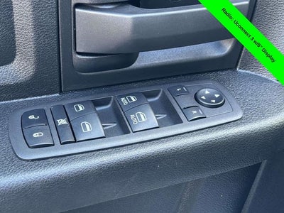 2022 RAM 1500 Classic Tradesman Crew Cab 4x4 5'7' Box