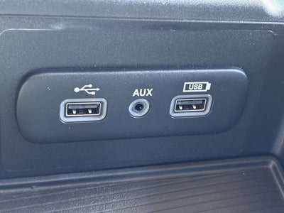 2022 RAM 1500 Classic Tradesman Crew Cab 4x4 5'7' Box