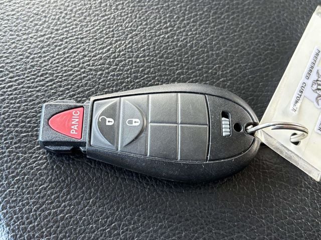 2022 RAM 1500 Classic Tradesman Crew Cab 4x4 5'7' Box