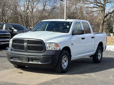2022 RAM 1500 Classic Tradesman Crew Cab 4x4 5'7' Box