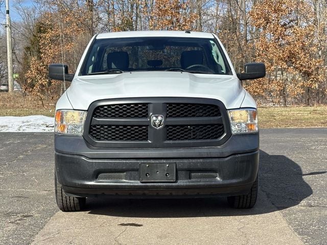 2022 RAM 1500 Classic Tradesman Crew Cab 4x4 5'7' Box
