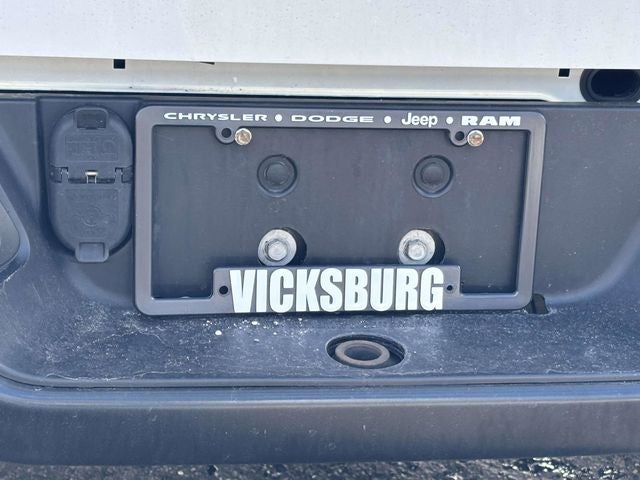 2022 RAM 1500 Classic Tradesman Crew Cab 4x4 5'7' Box