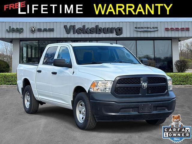 2022 RAM 1500 Classic Tradesman Crew Cab 4x4 5'7' Box