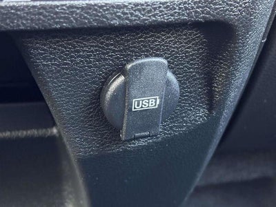 2022 RAM 1500 Classic Tradesman Crew Cab 4x4 5'7' Box