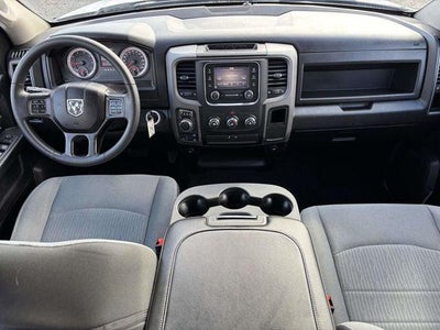 2022 RAM 1500 Classic Tradesman Crew Cab 4x4 5'7' Box