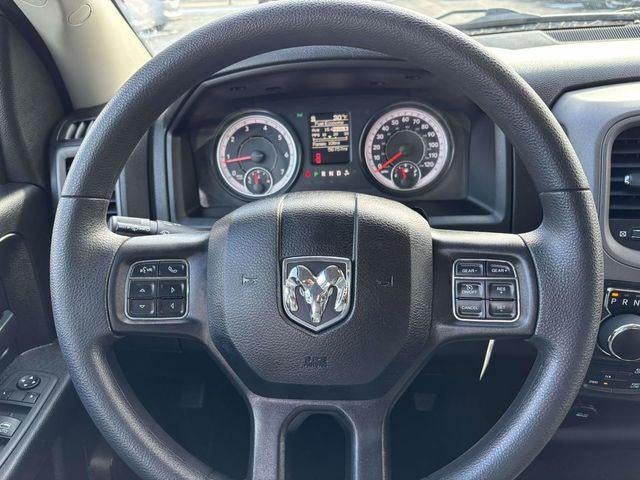 2022 RAM 1500 Classic Tradesman Crew Cab 4x4 5'7' Box