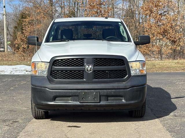 2022 RAM 1500 Classic Tradesman Crew Cab 4x4 5'7' Box