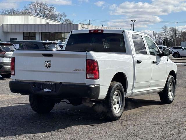 2022 RAM 1500 Classic Tradesman Crew Cab 4x4 5'7' Box