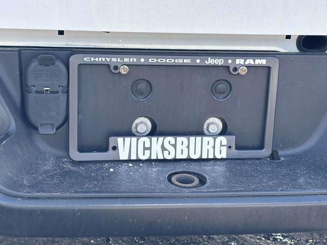 2022 RAM 1500 Classic Tradesman Crew Cab 4x4 5'7' Box