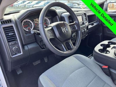 2022 RAM 1500 Classic Tradesman Crew Cab 4x4 5'7' Box