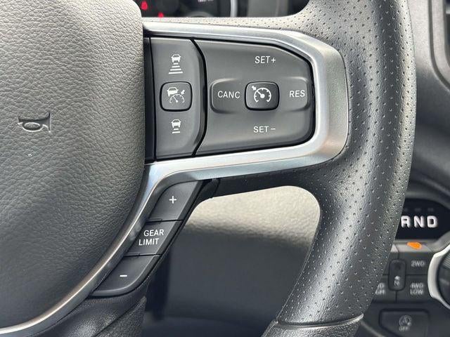 2026 RAM Ram 1500 RAM 1500 TRADESMAN CREW CAB 4X4 5'7' BOX