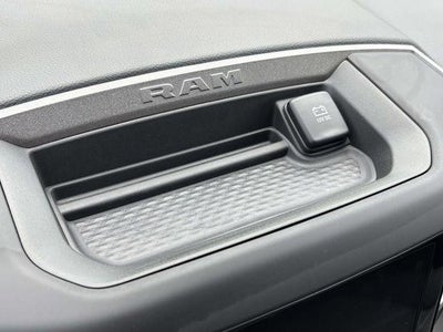 2026 RAM Ram 1500 RAM 1500 TRADESMAN CREW CAB 4X4 5'7' BOX