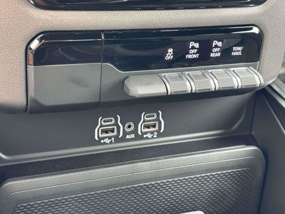 2026 RAM Ram 1500 RAM 1500 EXPRESS CREW CAB 4X4 5'7' BOX