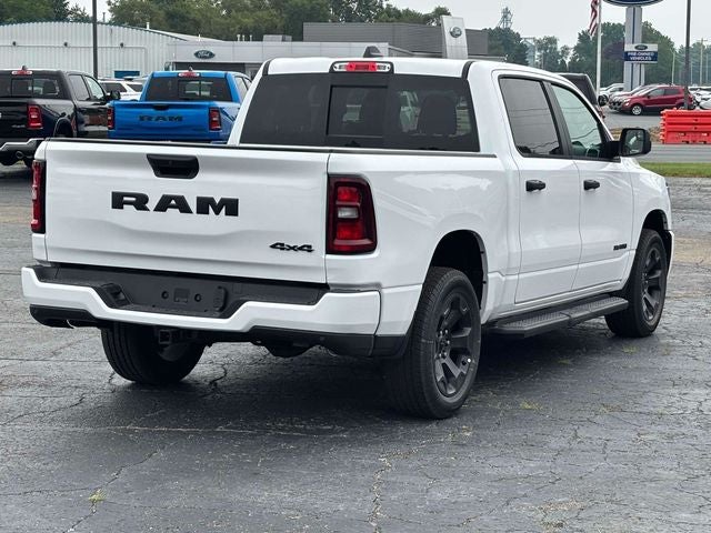 2026 RAM Ram 1500 RAM 1500 EXPRESS CREW CAB 4X4 5'7' BOX