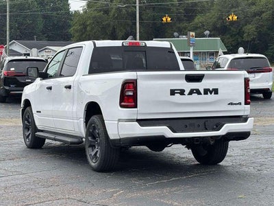 2026 RAM Ram 1500 RAM 1500 EXPRESS CREW CAB 4X4 5'7' BOX