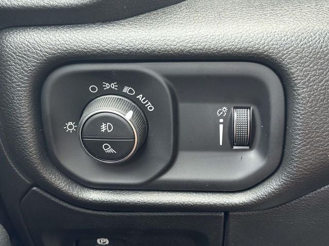 2026 RAM Ram 1500 RAM 1500 WARLOCK CREW CAB 4X4 5'7' BOX