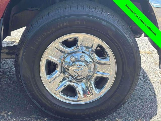 2017 RAM 2500 SLT Crew Cab 4x4 6'4' Box