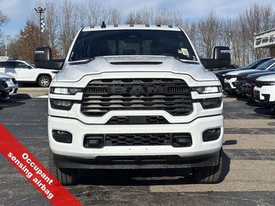 2026 RAM Ram 2500 RAM 2500 BLACK EXPRESS CREW CAB 4X4 6'4' BOX
