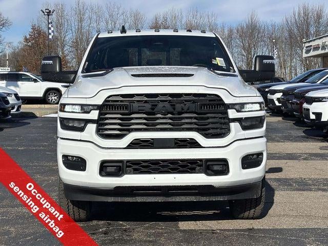 2026 RAM Ram 2500 RAM 2500 BLACK EXPRESS CREW CAB 4X4 6'4' BOX