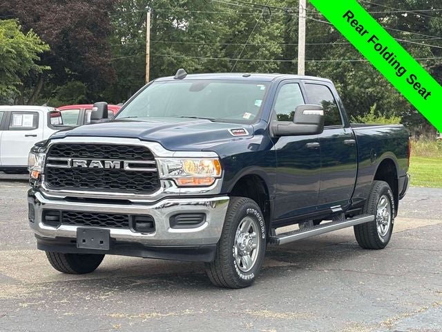 2024 RAM 2500 Tradesman Crew Cab 4x4 6'4' Box
