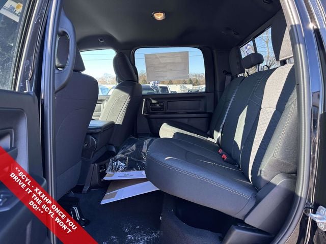 2026 RAM Ram 2500 RAM 2500 BLACK EXPRESS CREW CAB 4X4 6'4' BOX