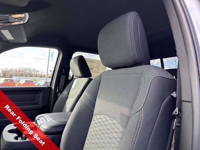 2026 RAM Ram 2500 RAM 2500 BLACK EXPRESS CREW CAB 4X4 6'4' BOX