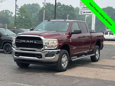 2022 RAM 2500 Tradesman Crew Cab 4x4 6'4' Box