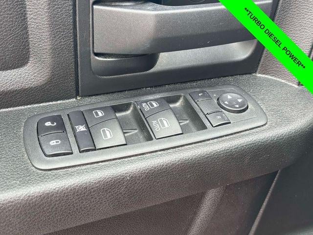 2022 RAM 2500 Tradesman Crew Cab 4x4 6'4' Box