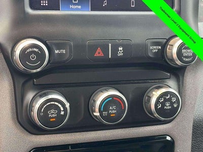 2022 RAM 2500 Tradesman Crew Cab 4x4 6'4' Box
