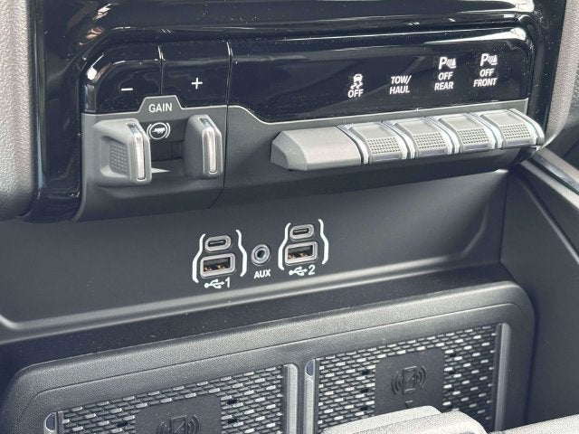 2027 RAM 2500 RAM 2500 LARAMIE CREW CAB 4X4 6'4' BOX