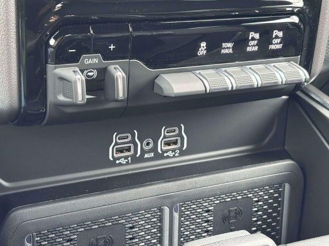 2027 RAM 2500 RAM 2500 LARAMIE CREW CAB 4X4 6'4' BOX